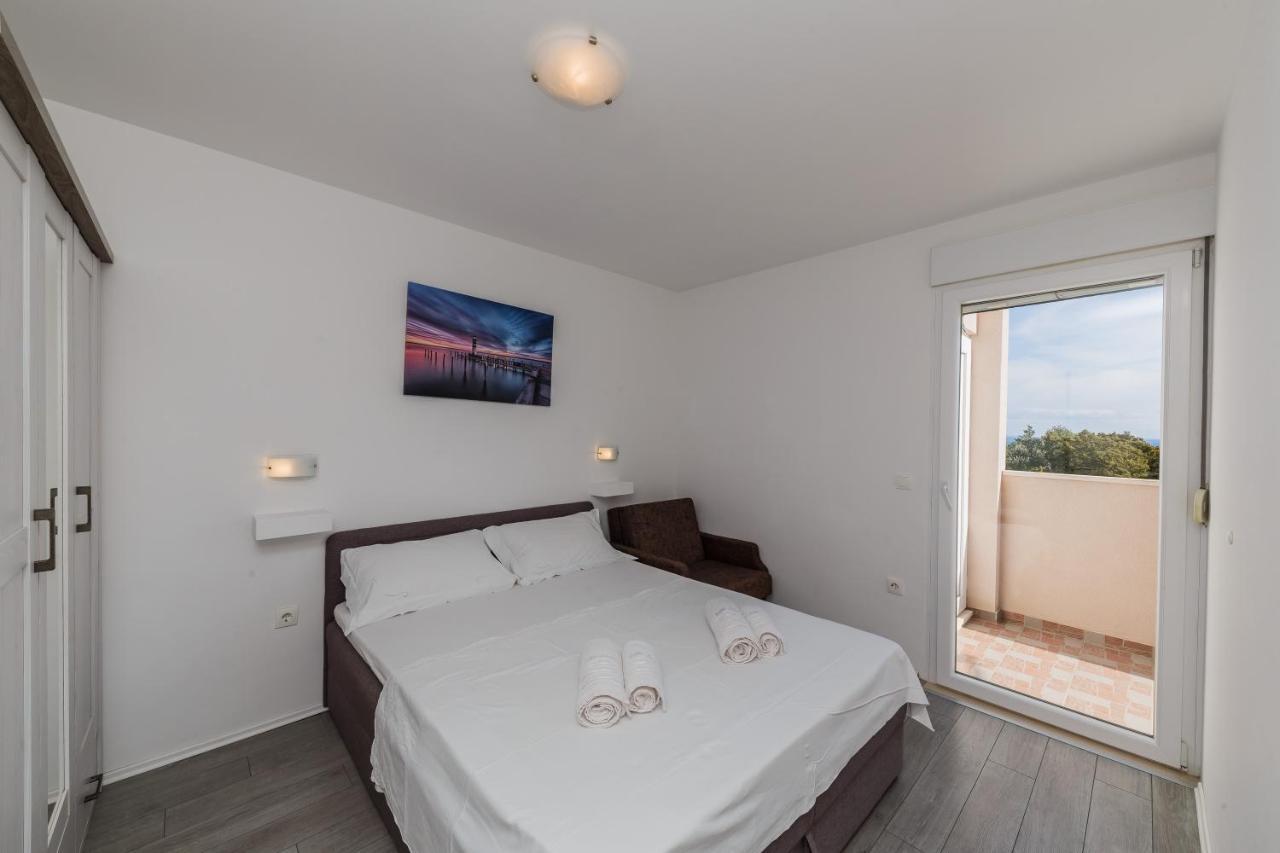 Villa Luana Vis Buitenkant foto