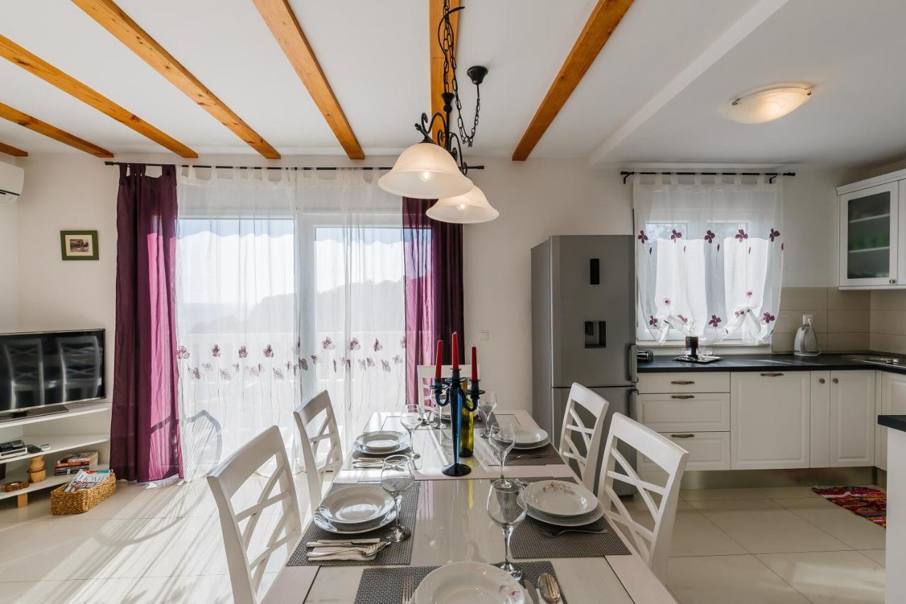 Villa Luana Vis Buitenkant foto