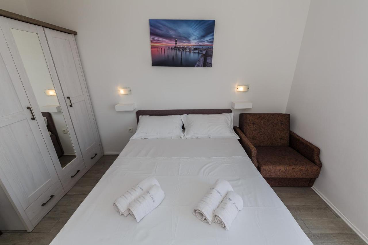 Villa Luana Vis Buitenkant foto