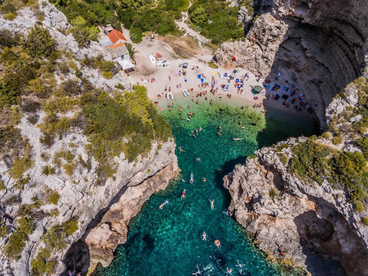 Villa Luana Vis Buitenkant foto